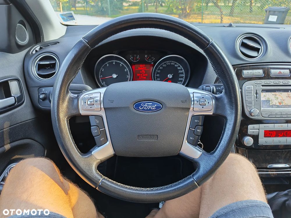 Ford Mondeo 2.0 Ghia X100 / X - 22