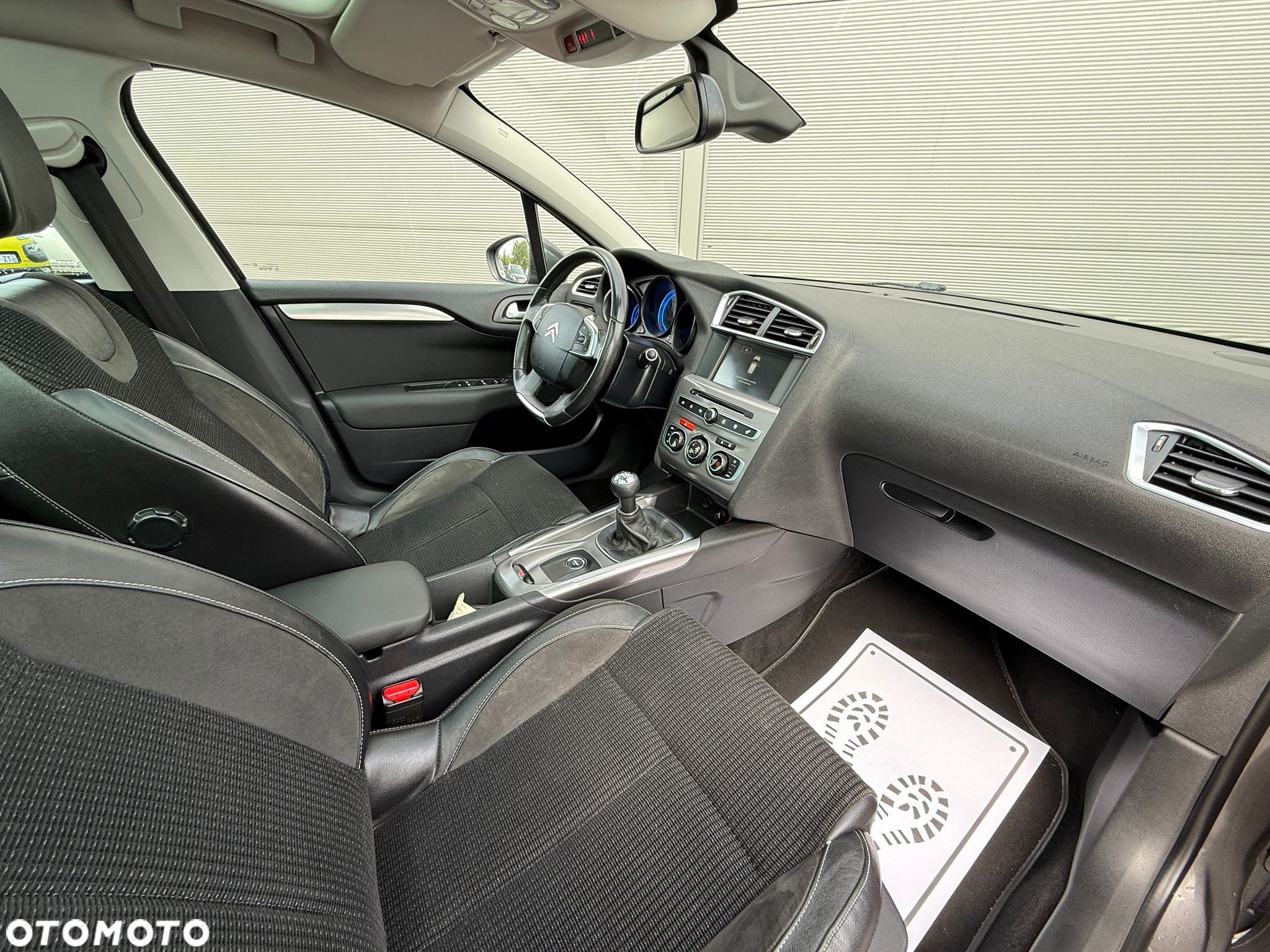 Citroën C4 PureTech e-THP 130 Exclusive - 14