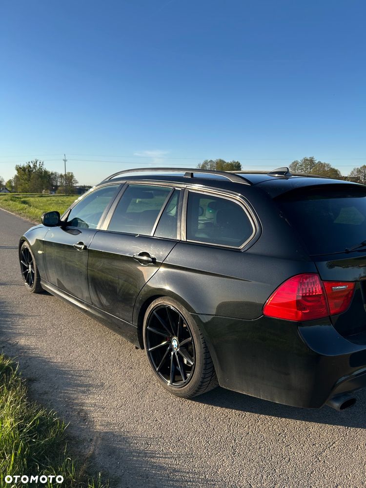 BMW Seria 3 318d DPF Edition Sport - 15