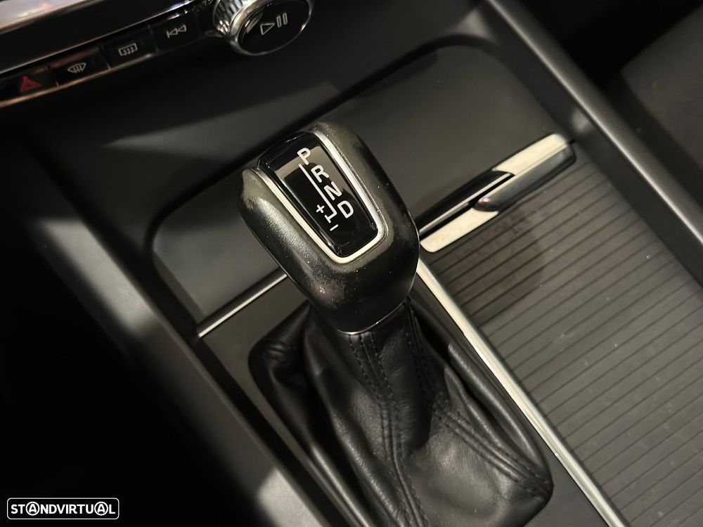 Volvo V60 2.0 D3 Momentum Geartronic - 19