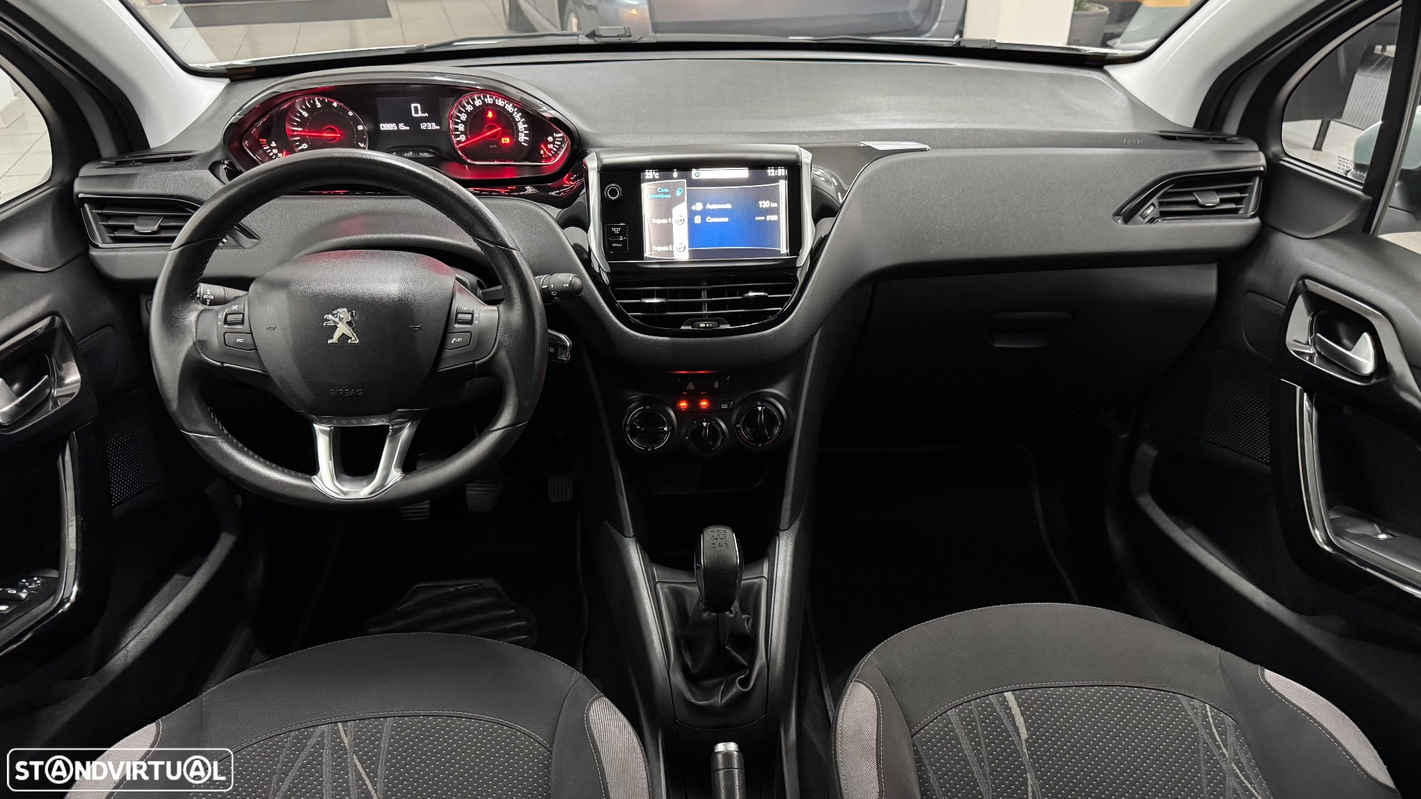 Peugeot 208 1.2 VTi Allure - 6