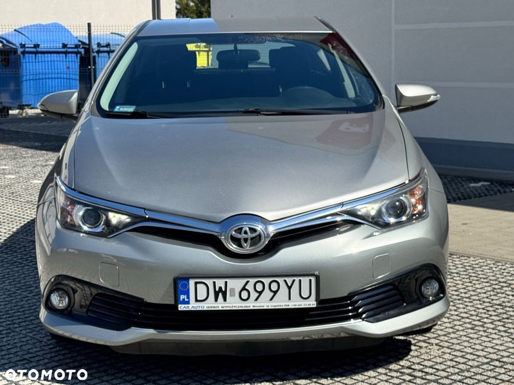 Toyota Auris 1.6 Premium MS - 18