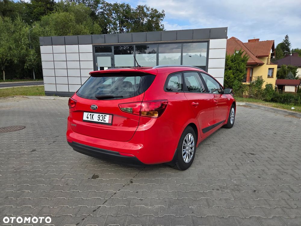 Kia Ceed 1.6 GDI L - 4