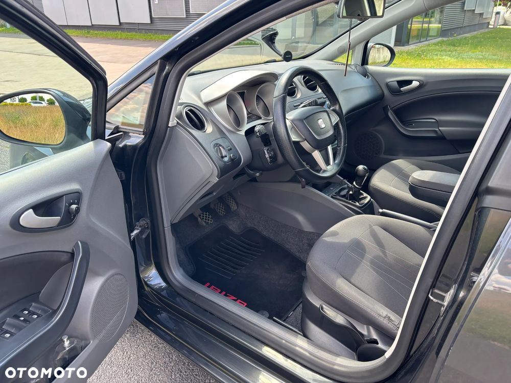 Seat Ibiza 1.4 16V Style - 27