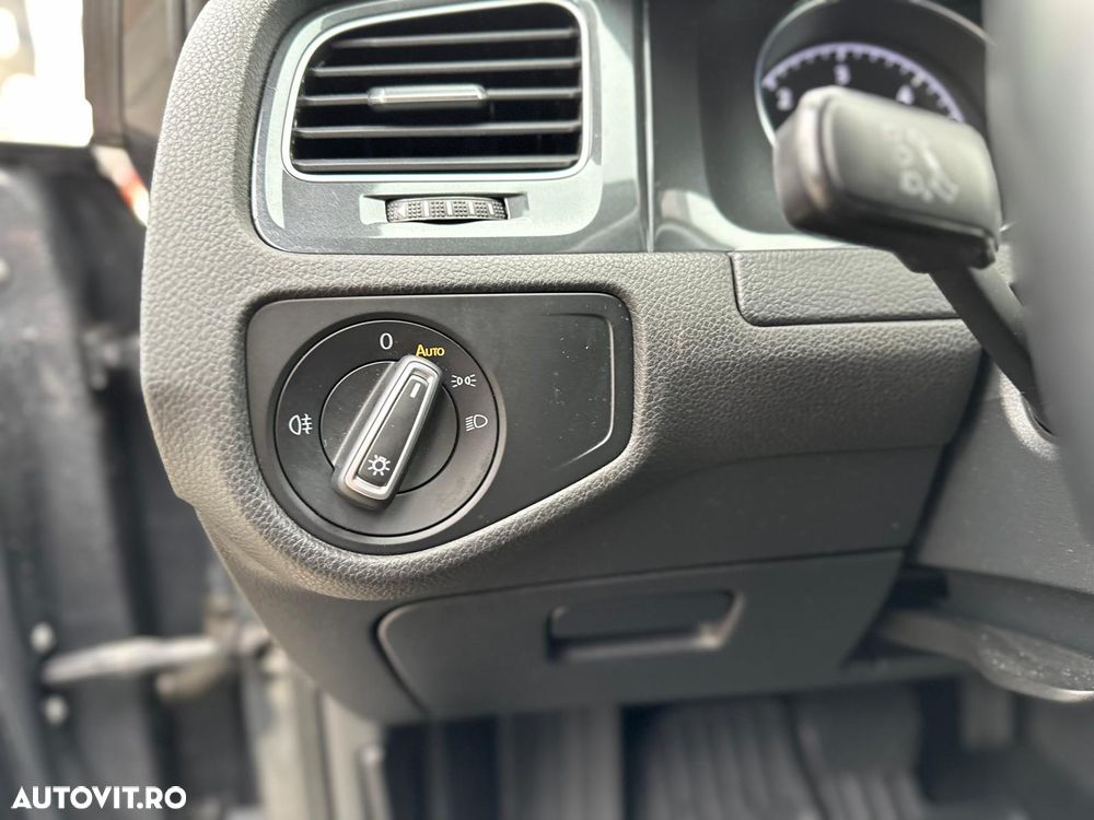 Volkswagen Golf Variant 2.0 TDI SCR 4Motion DSG Highline - 36