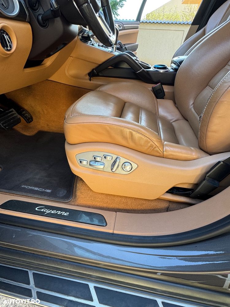 Porsche Cayenne Diesel Tiptronic S - 10