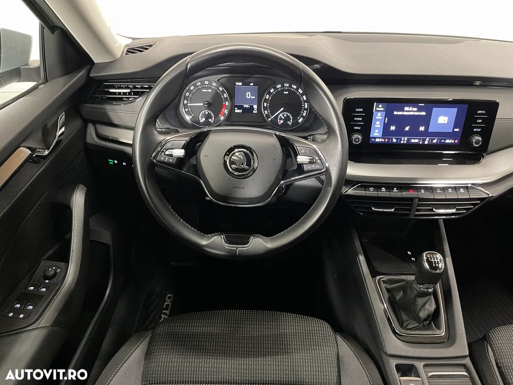 Skoda Octavia 2.0 TDI Ambition - 6