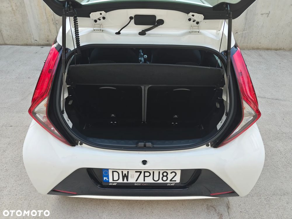 Toyota Aygo x-play - 10