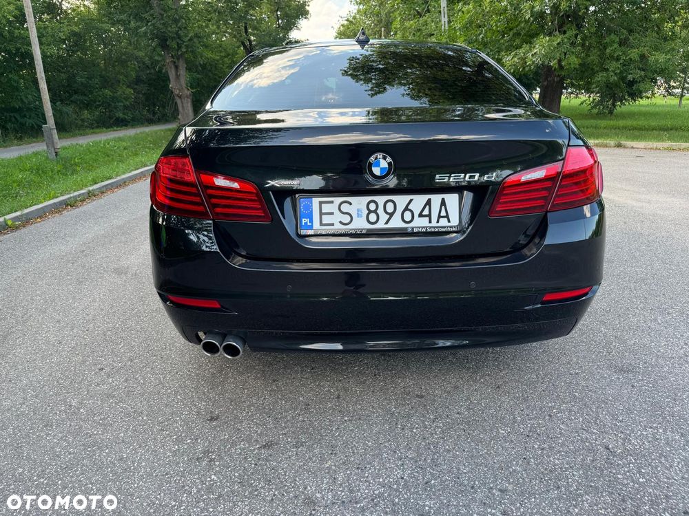 BMW Seria 5 520d xDrive - 8