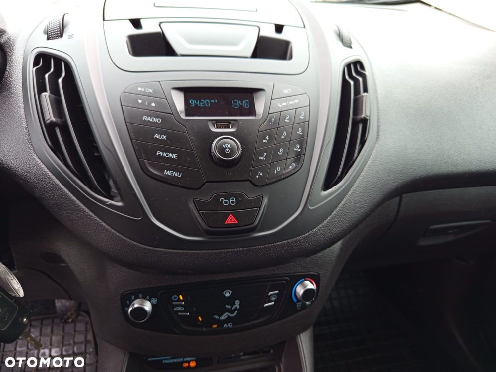 Ford TRANZIT COURIER - 10