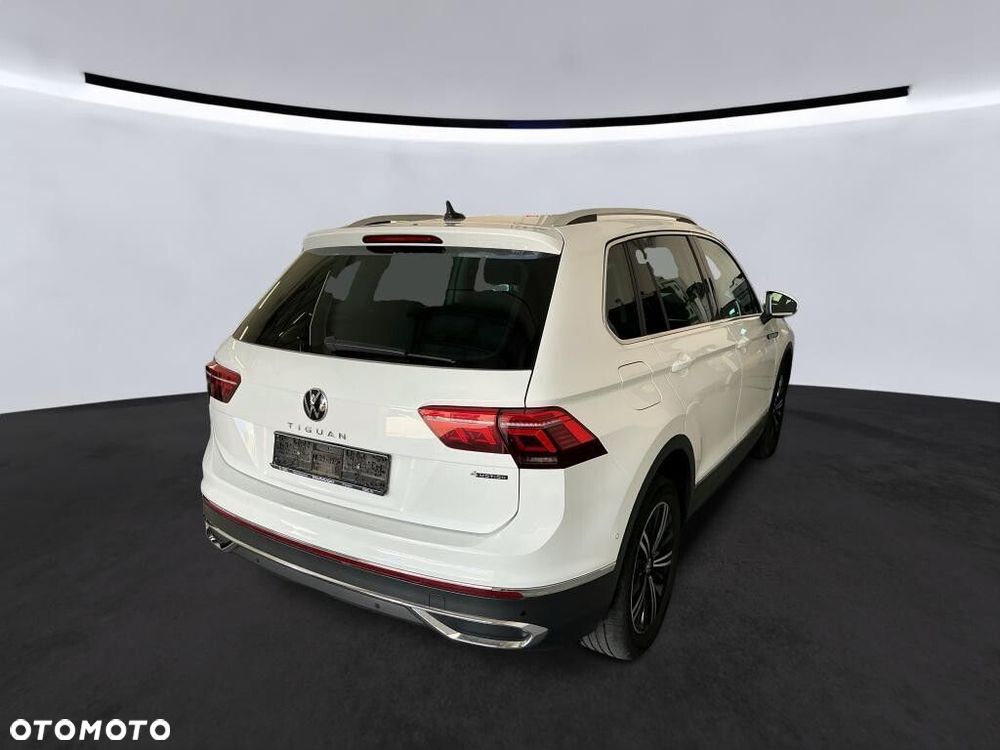 Volkswagen Tiguan - 4
