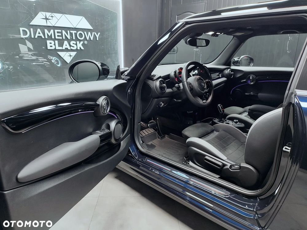 MINI John Cooper Works - 7