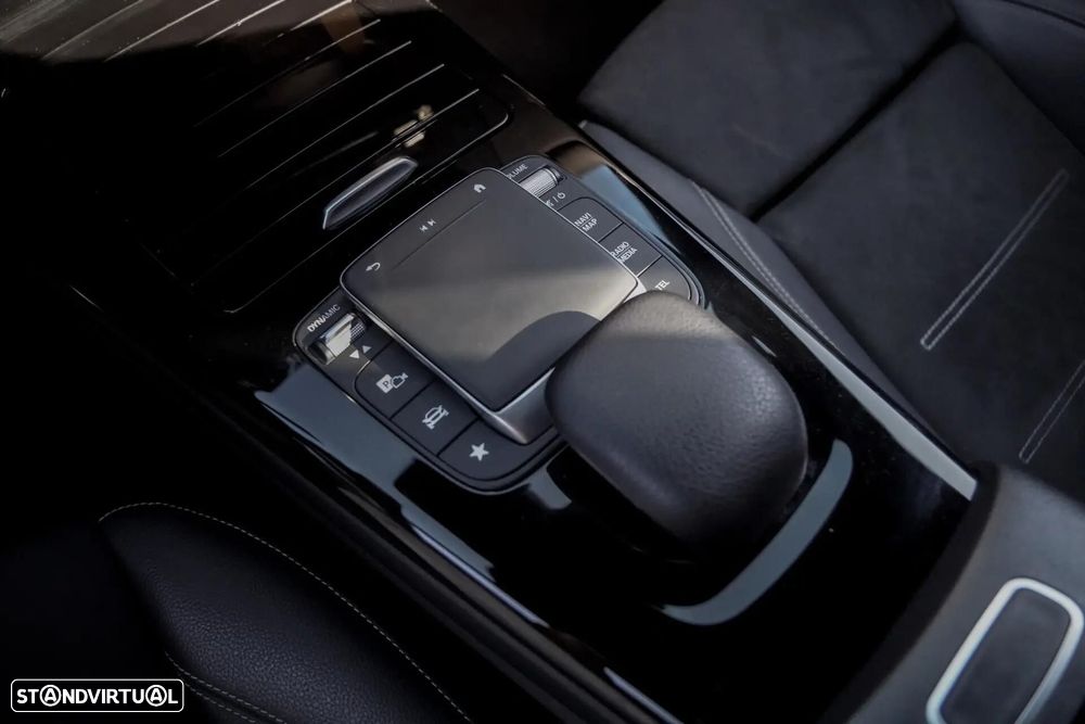 Mercedes-Benz A 250 e 8G-DCT Edition AMG Line - 23