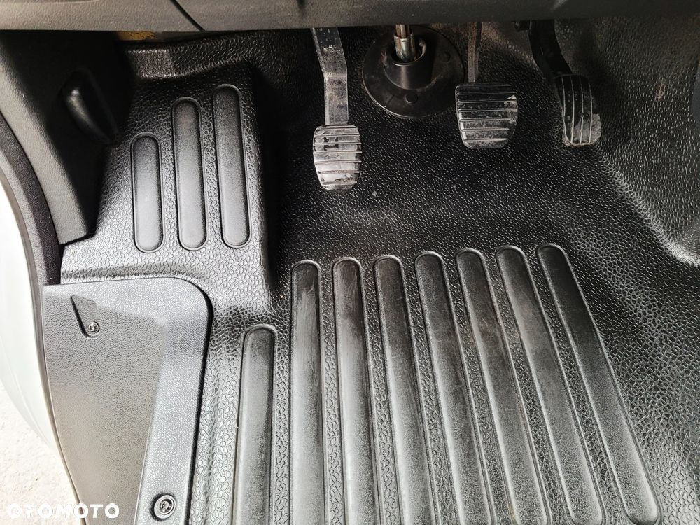 Ford Transit Skrzynia 3.65 m - 29