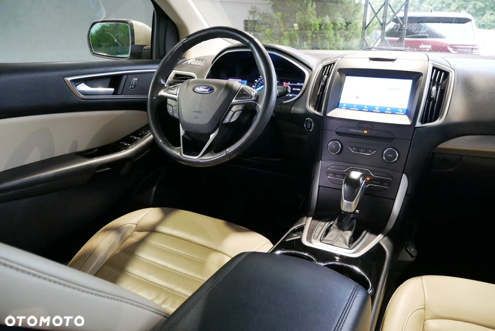 Ford Edge - 19