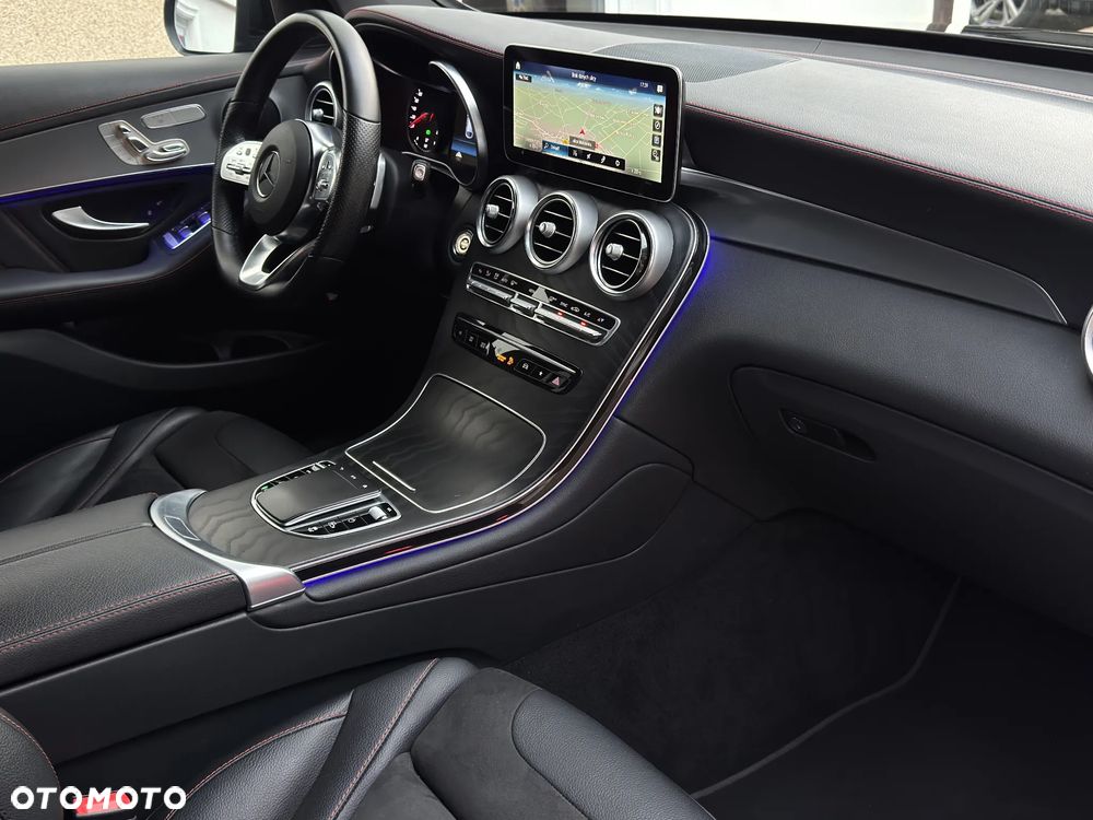 Mercedes-Benz GLC 220 d 4Matic 9G-TRONIC AMG Line Plus - 21