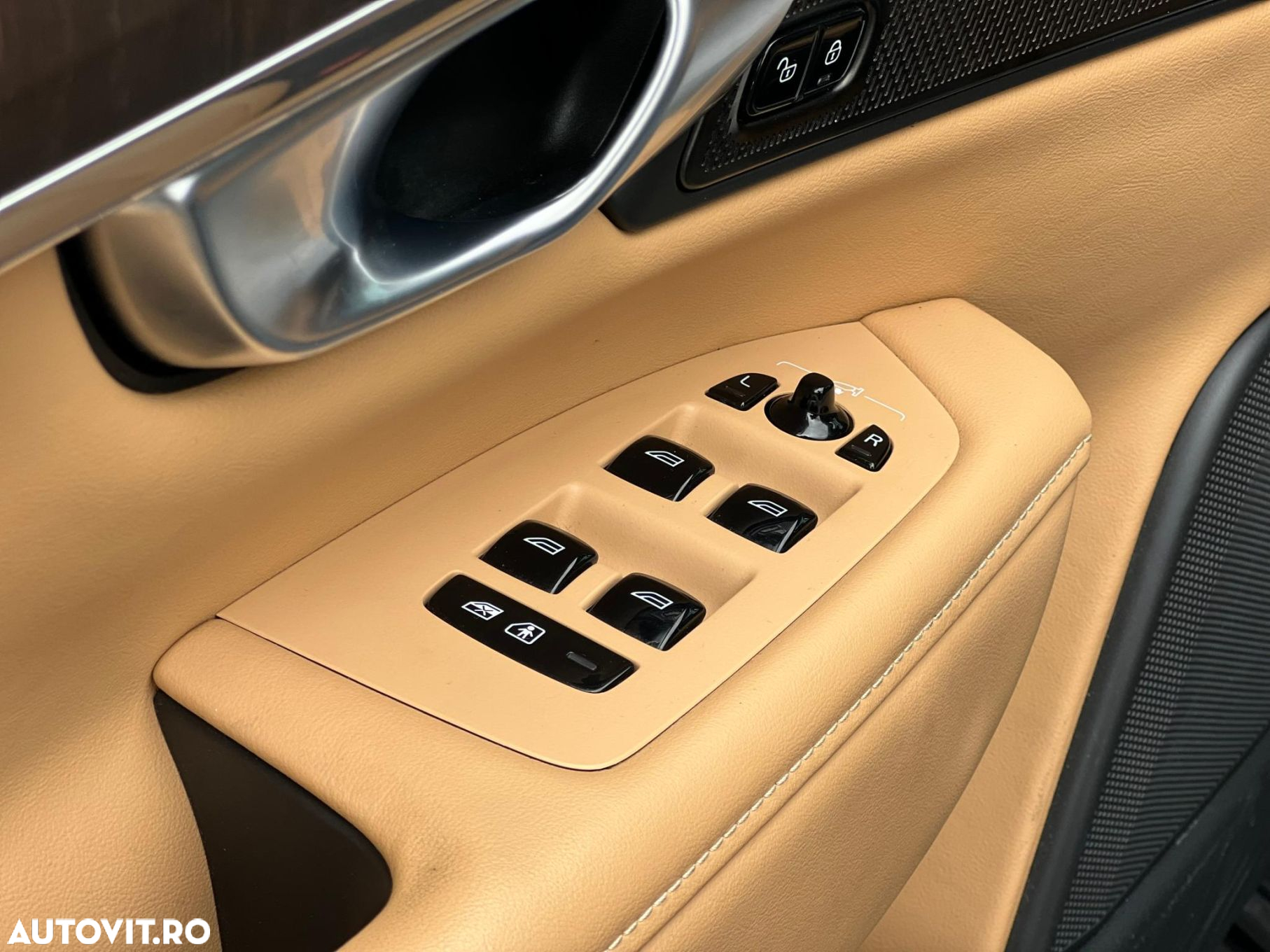 Volvo V90 V90CC B4 MHEV AT AWD Ultimate Bright - 22