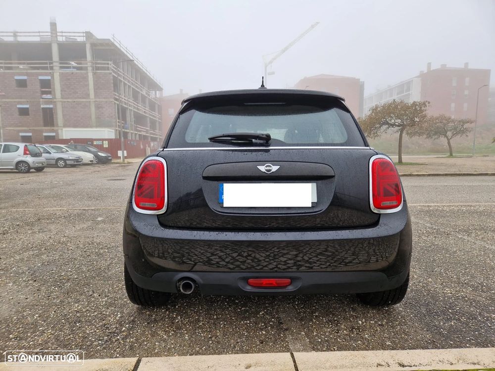 MINI 3 Portas One D - 15