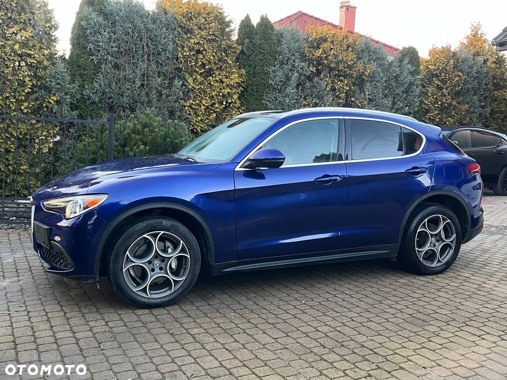 Alfa Romeo Stelvio 2.0 Turbo 16V AT8-Q4 Sprint - 2