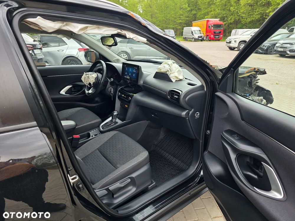 Toyota Yaris Cross - 14