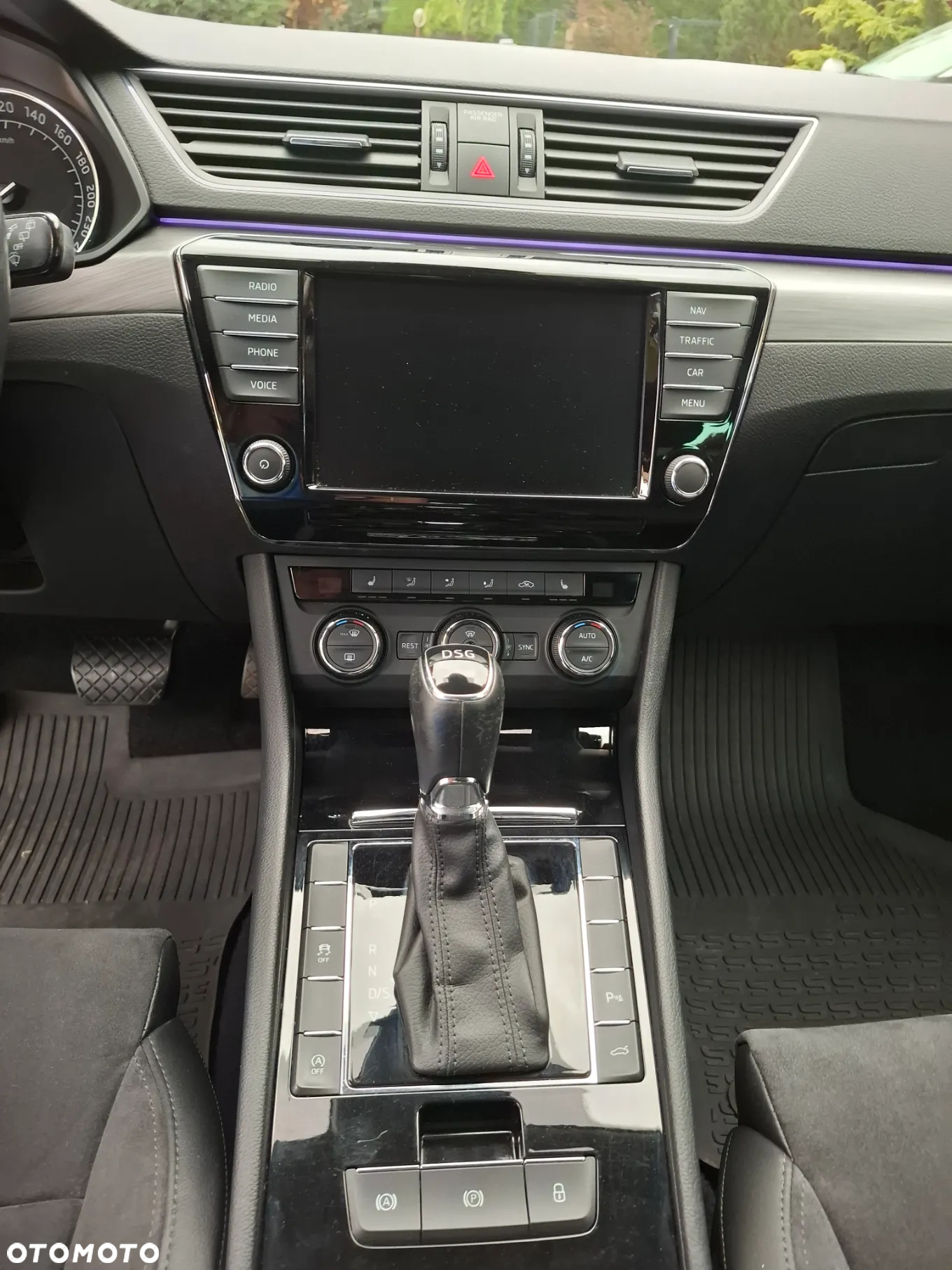 Skoda Superb 2.0 TSI Style DSG - 11