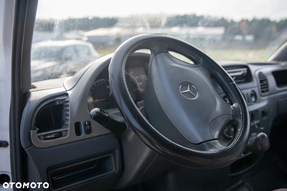 Mercedes-Benz Sprinter - 7