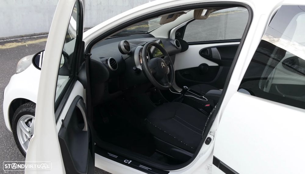 Citroën C1 1.2 VTi Shine - 35