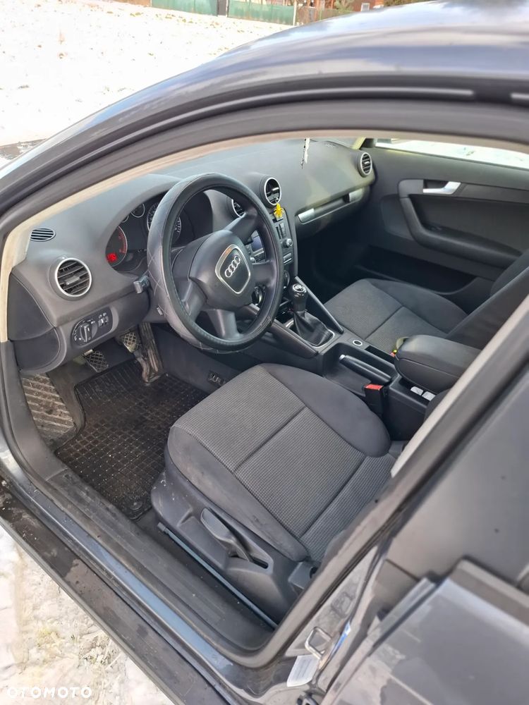 Audi A3 Sportback 1.9 TDI DPF Ambiente - 10