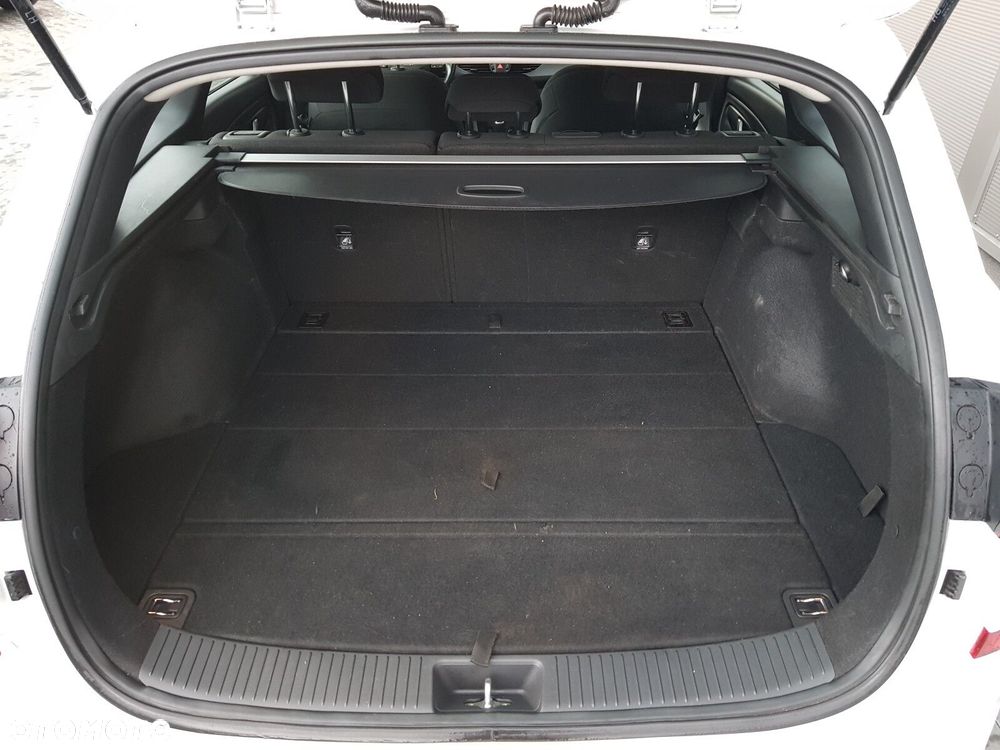 Hyundai i30 1.5 DPI Classic + - 27