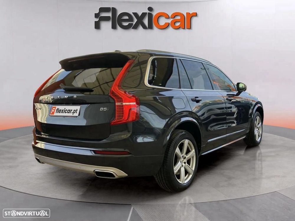 Volvo XC 90 2.0 B5 Momentum Plus AWD - 3