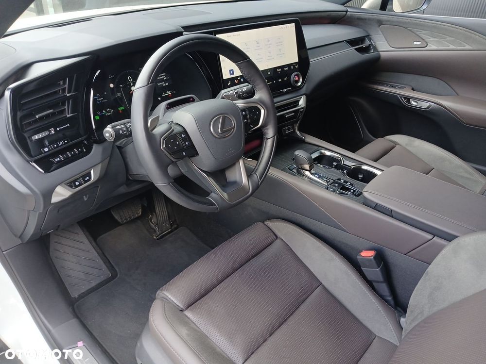 Lexus RX - 11
