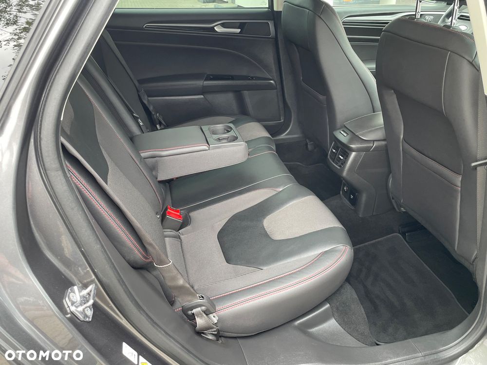 Ford Mondeo - 24