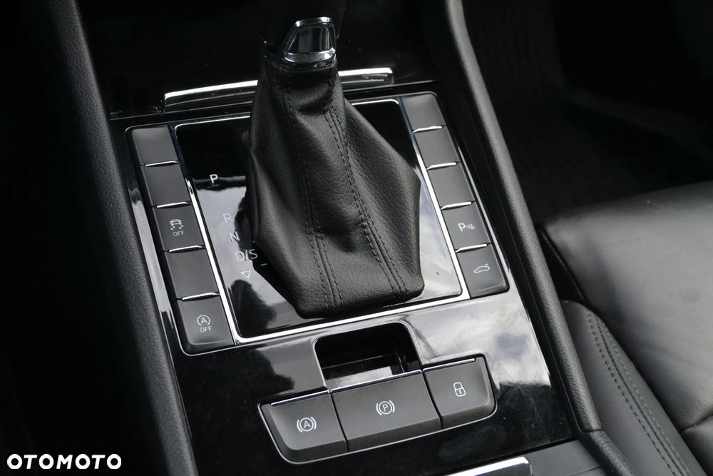Skoda Superb 2.0 TSI 4x4 Style DSG - 32