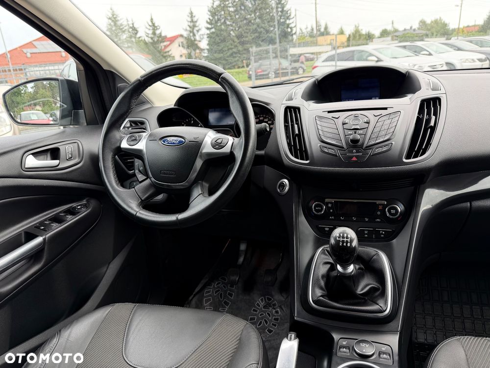 Ford Kuga - 10