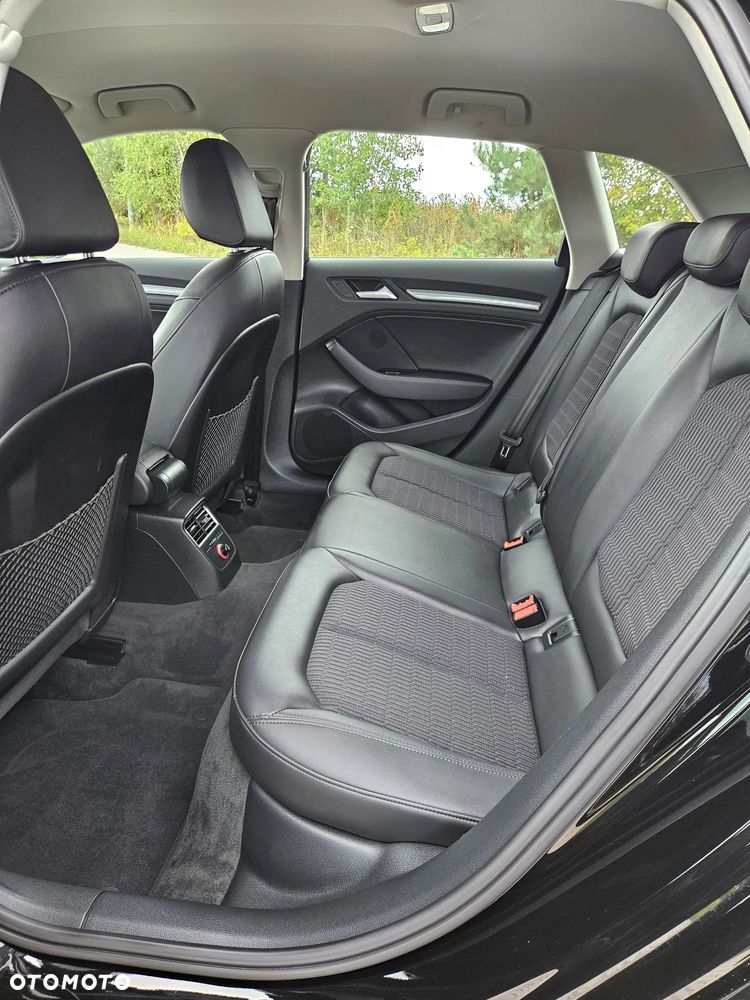 Audi A3 Sportback 2.0 TDI quattro Attraction - 17