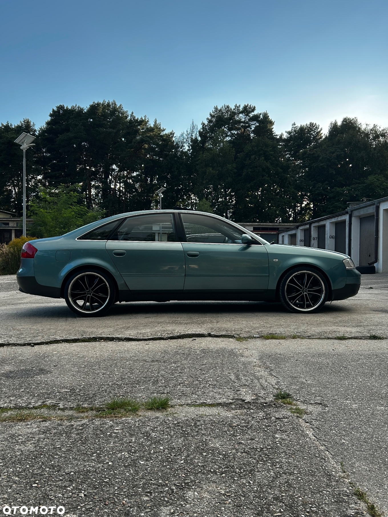 Audi A6 2.4 - 8