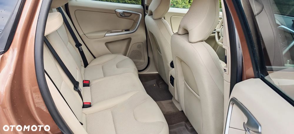 Volvo XC 60 D3 AWD Kinetic - 15