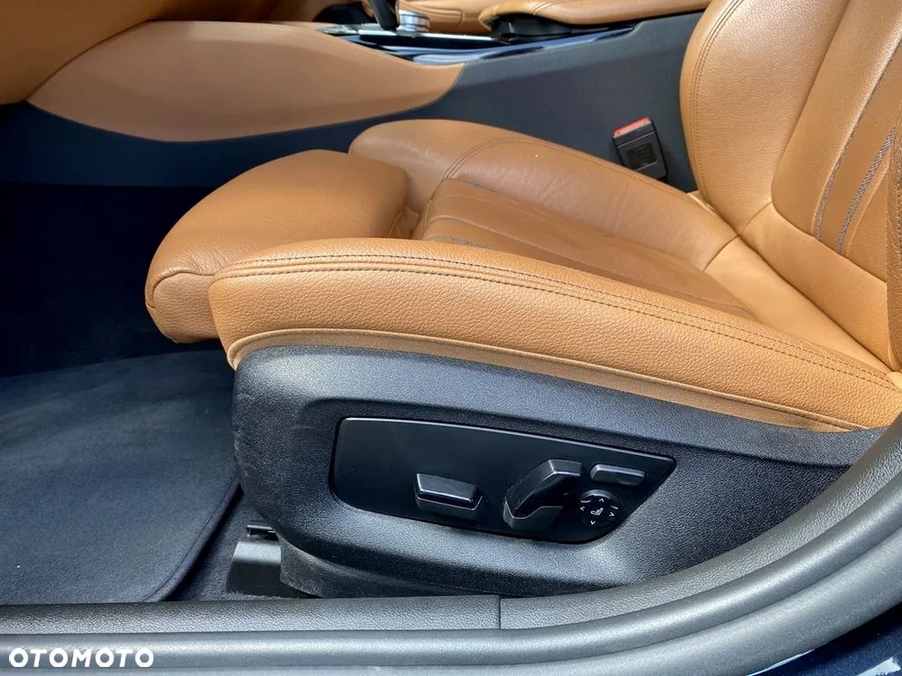 BMW Seria 5 530d xDrive M Sport sport - 21