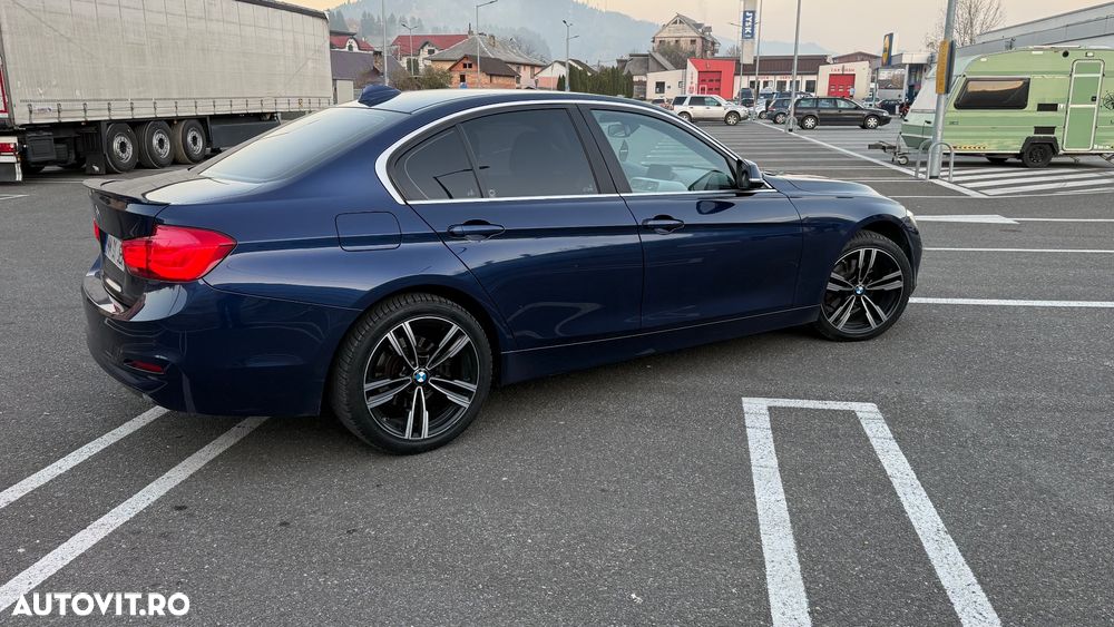 BMW Seria 3 320d Sport Line - 12