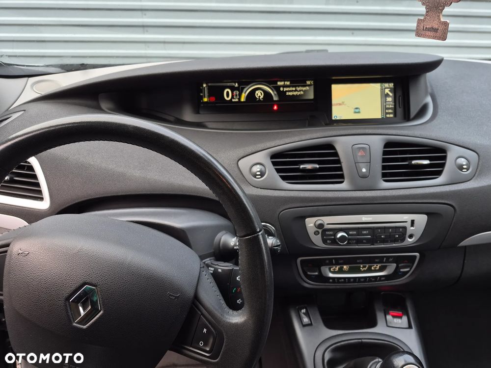 Renault Scenic 1.5 dCi Limited - 12