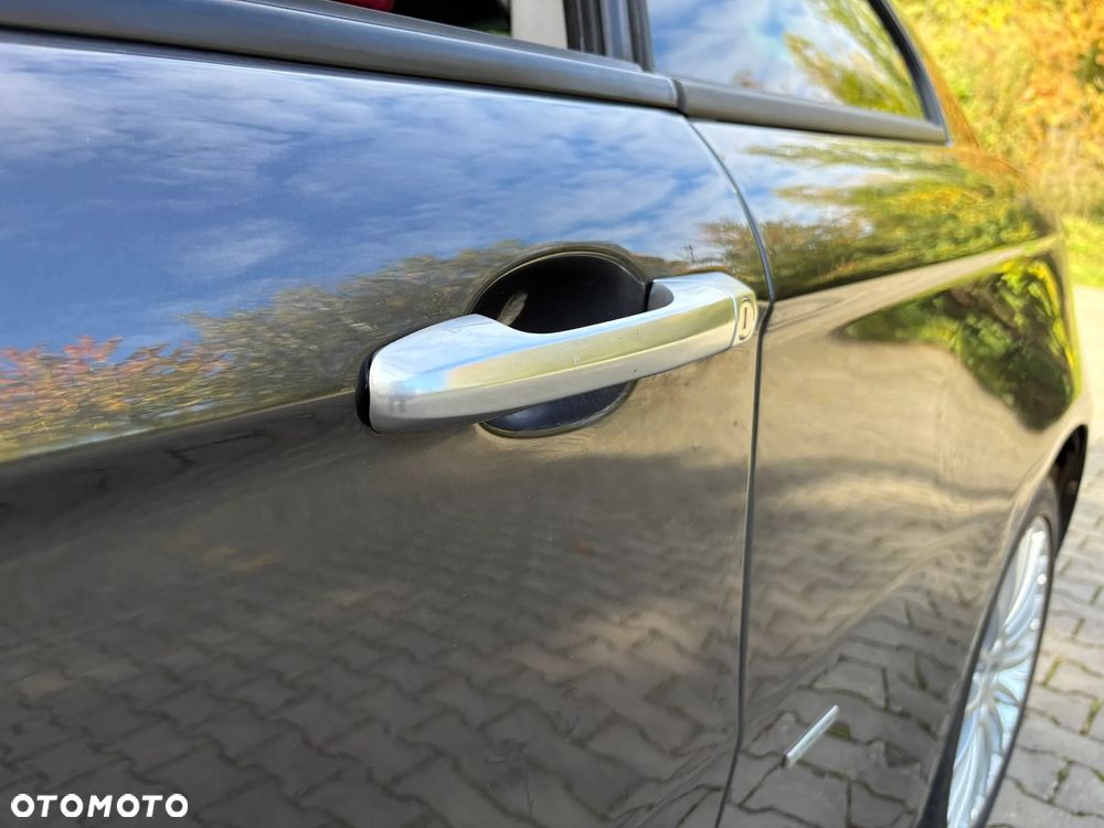 Alfa Romeo GT 1.9JTD 16V Distinctive - 12