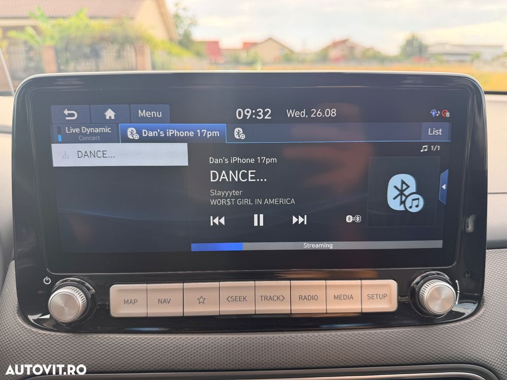 Hyundai KONA Premium - 16