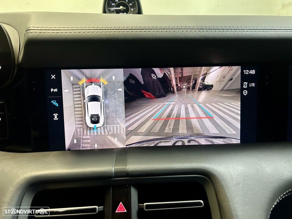 Porsche Taycan Turbo - 50