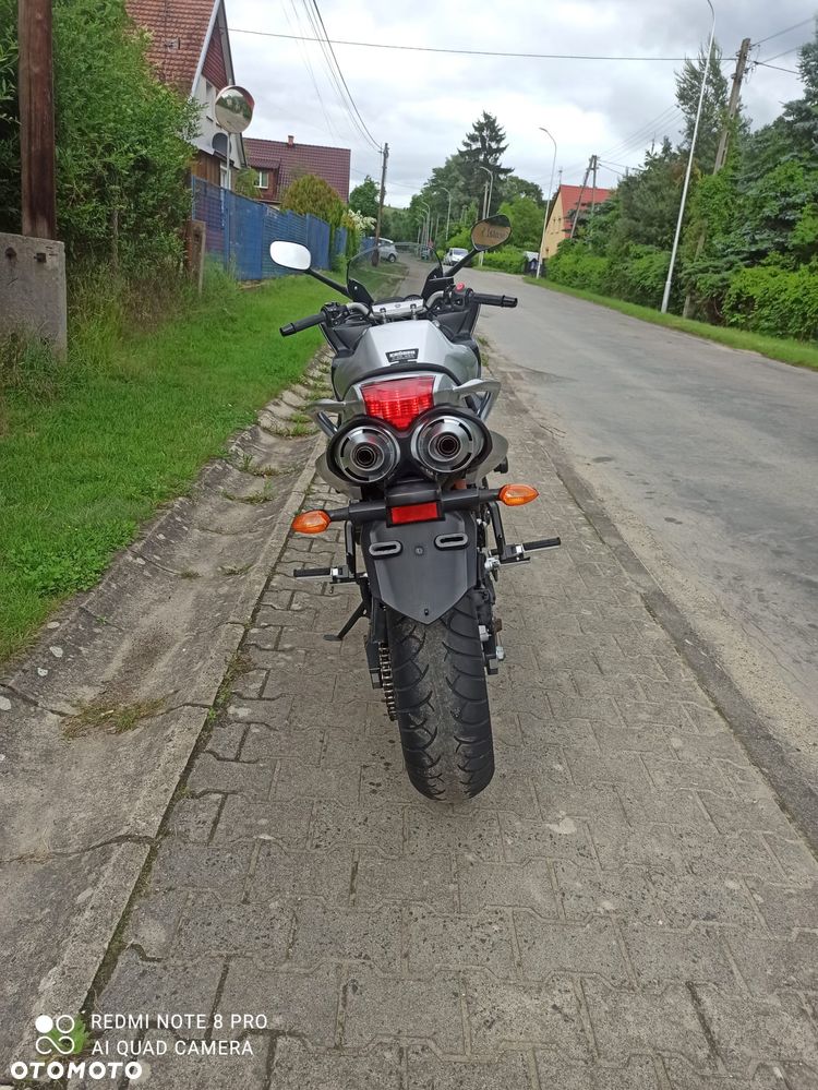 Yamaha FZ6 - 6