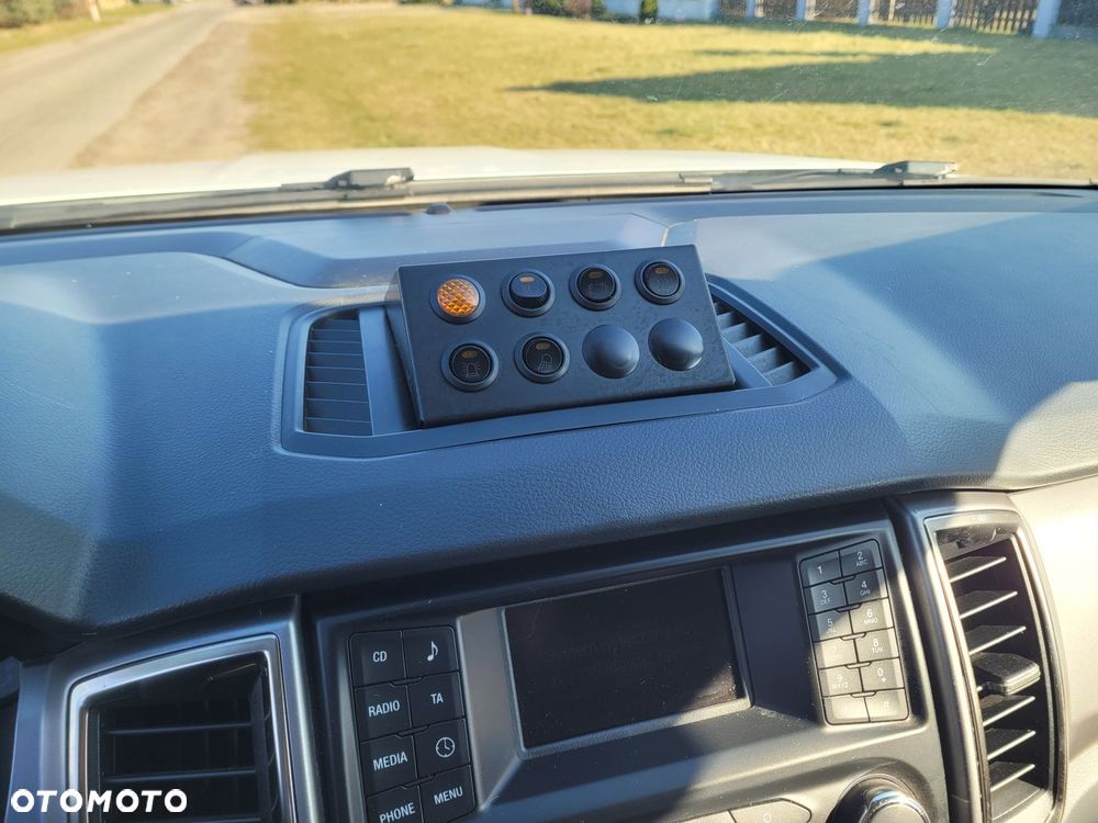 Ford Ranger XLT - 16