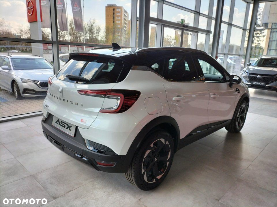 Mitsubishi ASX - 5