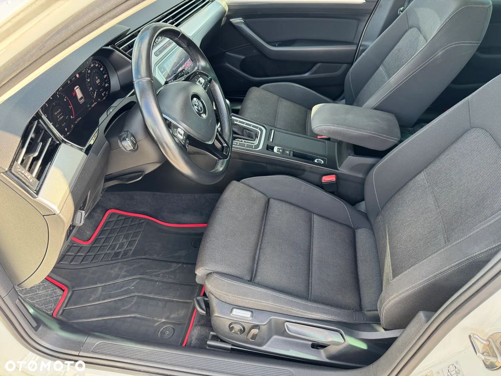 Volkswagen Passat 1.5 TSI OPF DSG Comfortline - 6