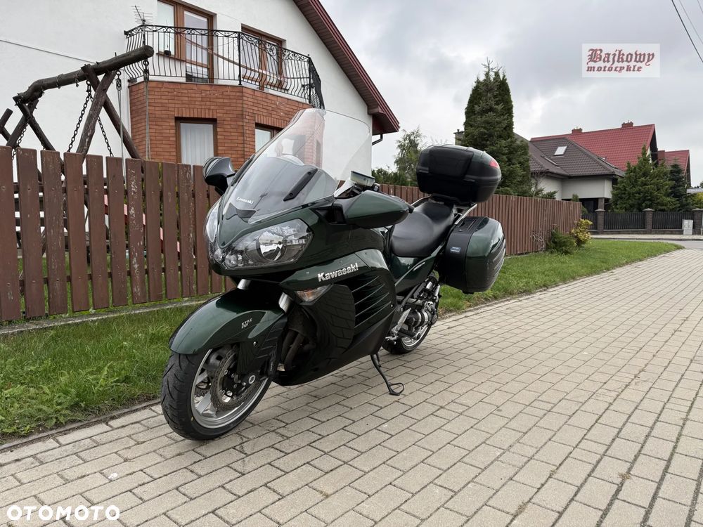 Kawasaki GTR