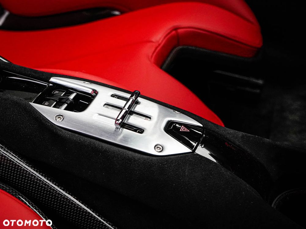 Ferrari 296 GTB - 25