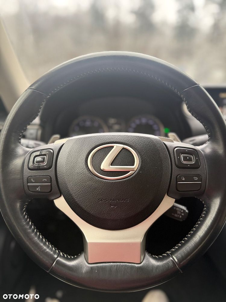 Lexus IS 200t Elegance - 18